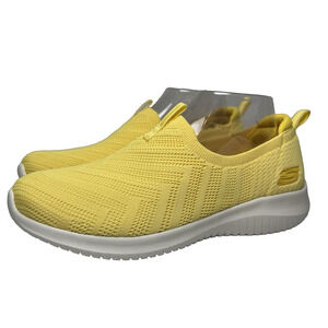 Skechers Ultra Flex Slip On Sneakers Womens Sz 9.5 Yellow Memory Foam Stretch